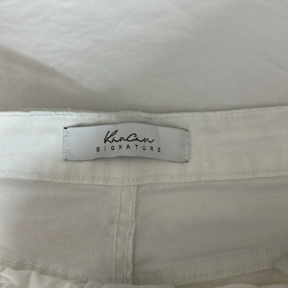 KanCan Signature High Rise Flare Raw Hem White Denim Jeans, 30 - Picture 9 of 10